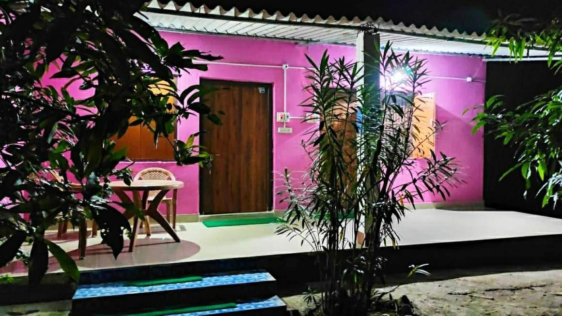 Estuarine Village Resort Satabhaya Экстерьер фото