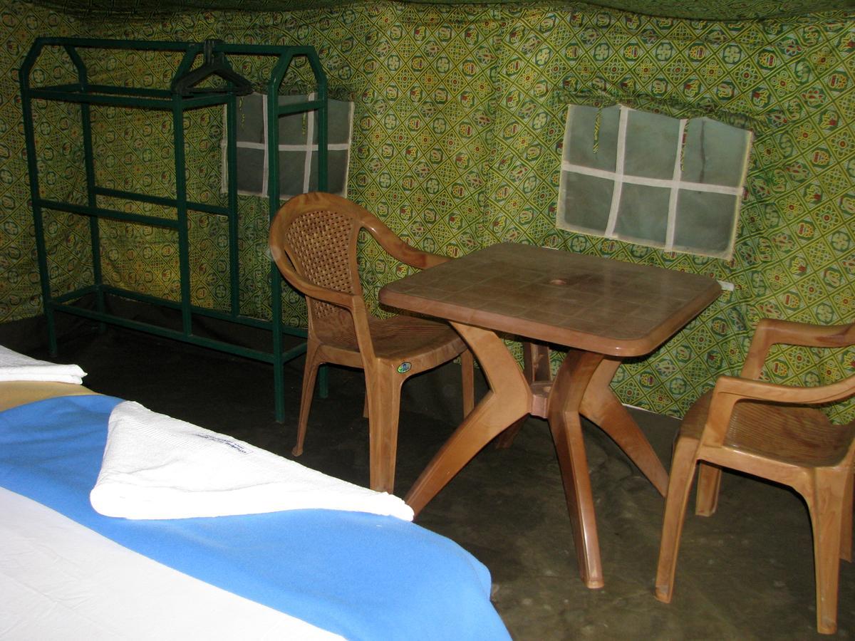 Estuarine Village Resort Satabhaya Экстерьер фото